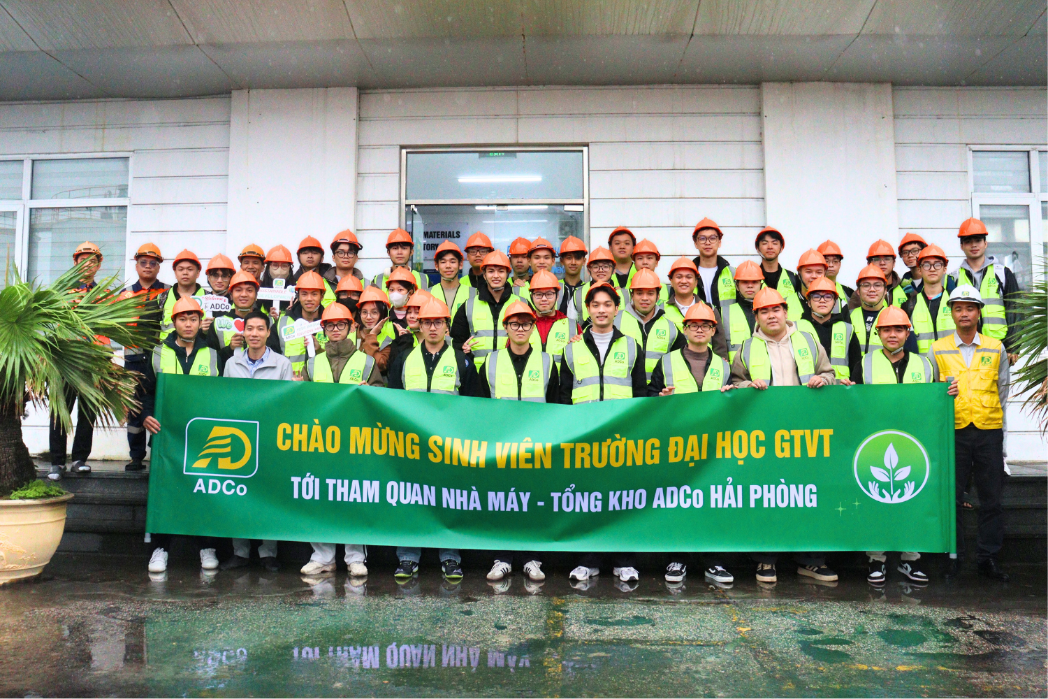 🚧 Chuyến tham quan thực tế của sinh viên Đại học GTVT tại Nhà máy/Tổng kho ADCo Hải Phòng – Mở rộng cánh cửa tri thức